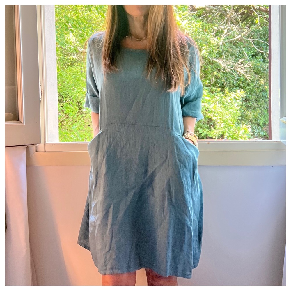 14 MADE IN ITALY 🇮🇹 LINEN DRESS

Posh live from Italy